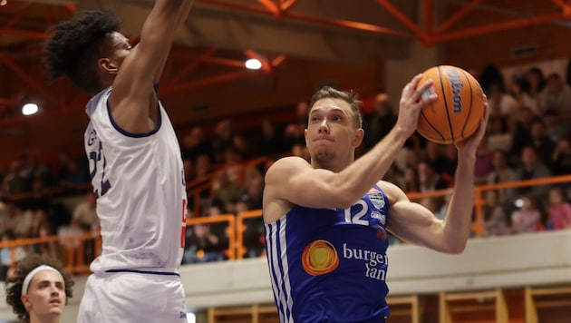 Mit 14 Jahren kam der gebürtige Steinbrunner zu seinem Herzensverein. Heute will er ein Vorbild ...