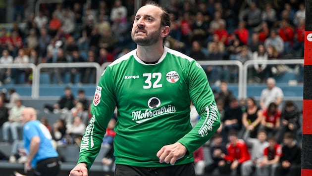 Goalie Golub Doknic und seine Harder Teamkollegen wollen in Bärnbach einen Sieg einfahren.