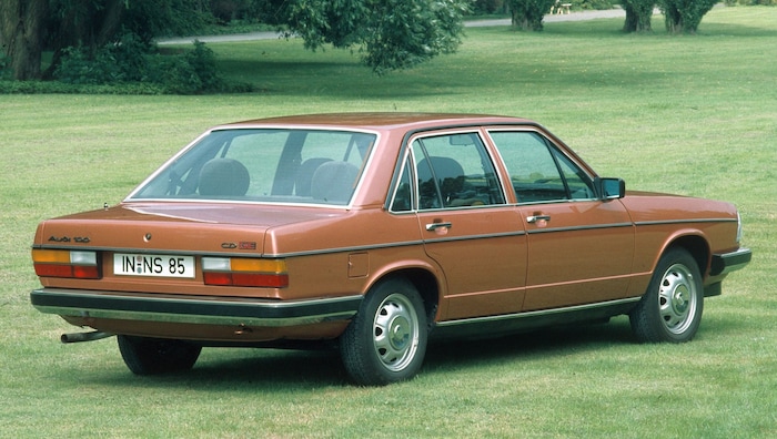 Premium-Image durch den ersten in Großserie gebauten Fünfzylinder-Benziner suchte Audi ab 1976 ...