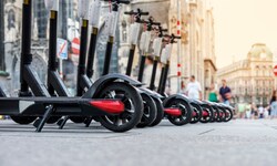 In Italien gelten ab Mai neue Regeln für E-Scooter – das trifft Urlauber aus Österreich hart.