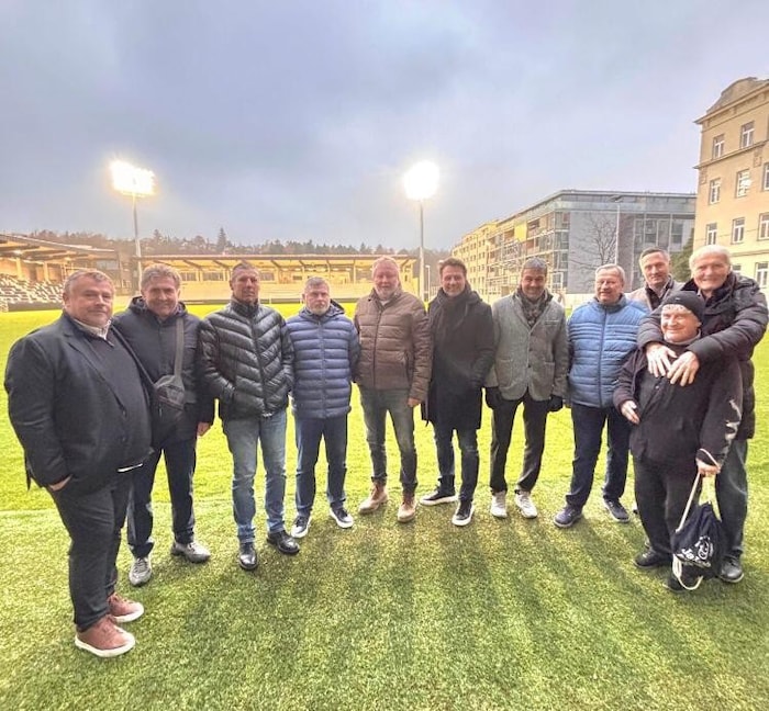 Die WSC-Legenden bei der Stadion-Besichtigung: Bernd Dallos, Karl Brauneder, Erich Weidenauer, ...