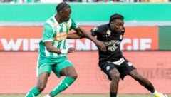 Serge-Philippe Raux-Yao (li.) könnte Rapid bald verlassen.