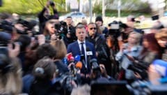 Wahlsieger Péter Magyar will, sobald er an der Macht ist, Nachrichtensendungen in ...