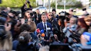 Wahlsieger Péter Magyar will, sobald er an der Macht ist, Nachrichtensendungen in ...