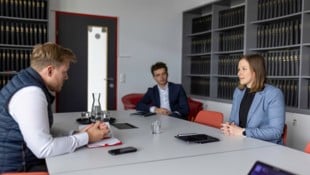 Bundesministerin Claudia Bauer sprach mit „Krone“-Redakteur Marcel Tratnik über den Zivildienst.