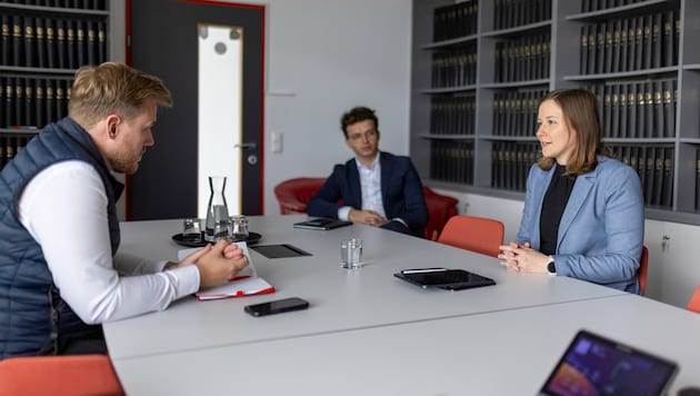 Bundesministerin Claudia Bauer sprach mit „Krone“-Redakteur Marcel Tratnik über den Zivildienst.