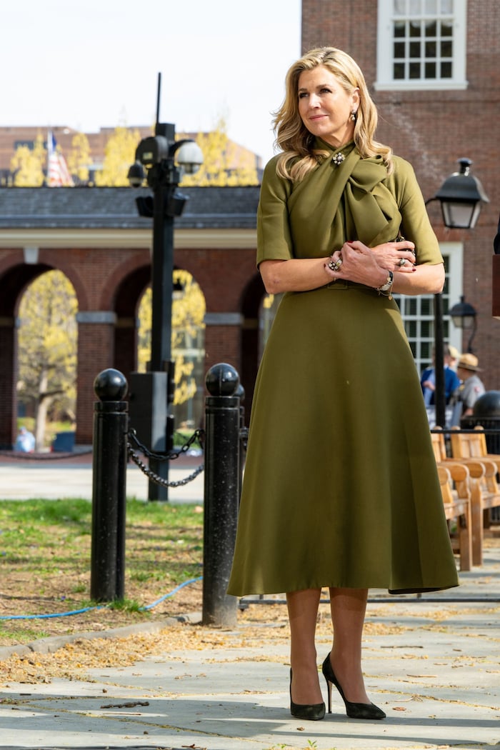 Grün zählt für Máxima beim Besuch in den USA zur bevorzugten Farbe. Dieses Kleid von Claes ...