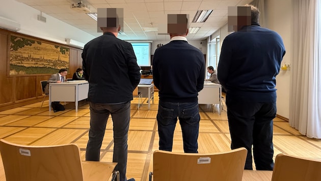 Die drei Angeklagten waren geständig und kamen mit teilbedingten Strafen davon.