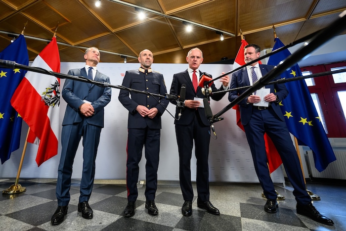 Von links nach rechts: Gerald Tatzgern, Franz Ruf, Gerhard Karner, Andreas Holzer