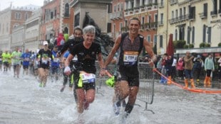 In Venedig trotzten Helga und Martin auch dem Hochwasser.