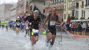 In Venedig trotzten Helga und Martin auch dem Hochwasser.