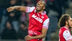 Donovan Pines, der beste Kopfballspieler und einer der besten Zweikämpfer der Liga, hat beim GAK ...