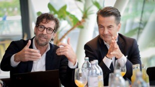 Roland Weißmann im Gespräch mit seinem Anwalt Oliver Scherbaum