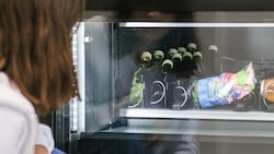 In Automaten ist Lachgas ohne Alterslimit für jedermann frei zugänglich.