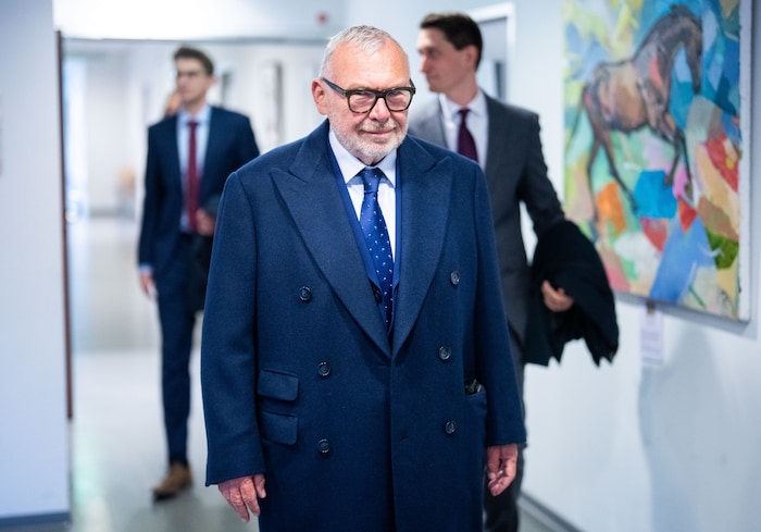 Alfred Gusenbauer am Handelsgericht Wien