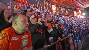 Die Grazer Eishockey-Fans erlebten im ersten Finalspiel ein Spektakel.