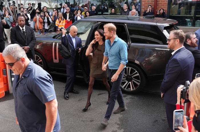 Harry und Meghan bei ihrer Ankunft bei der Universität