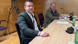 Regierungskommissär Mathias Burger (li.): „Bei Gefahr muss die Aufsicht reagieren.“