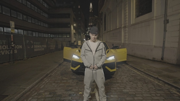 Im Zuge seiner ersten eigenen Tour kommt benno! am 21. Mai ins Wiener Flucc.