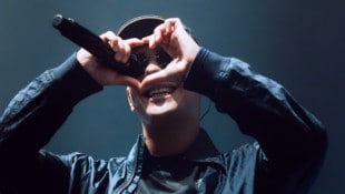 Ein Herz für die Wiener: Lacazette bei seinem Gastspiel im Gasometer.