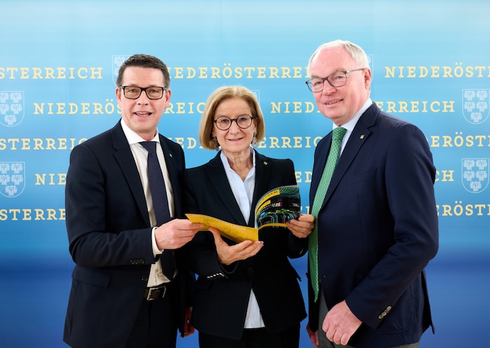 Präsentierten die Rechenzentren-Strategie: Landeshauptfrau Mikl-Leitner mit Landesvize Pernkopf ...