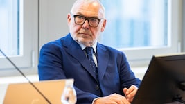 Altbundeskanzler Alfred Gusenbauer will seine Tätigkeiten für die Signa nur „rudimentär“ ...