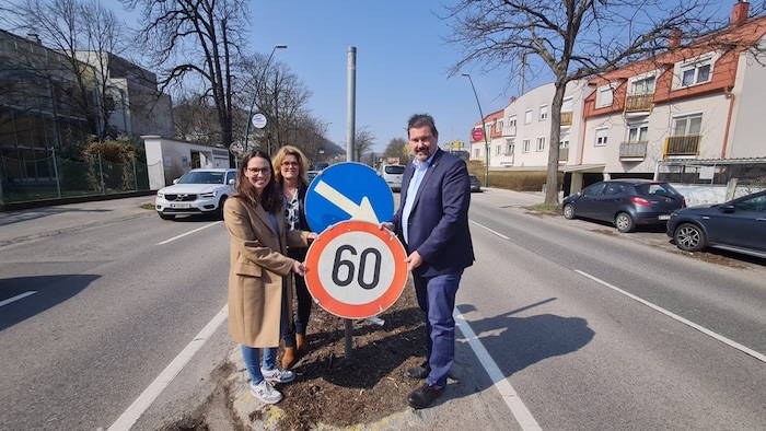 Gilt nicht mehr: 60 km/ auf der Wiener Straße sind seit 20. März zu schnell. Jetzt darf man nur ...