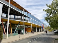 Im Verwaltungsgebäude in Klagenfurt sitzen die Mitarbeiter der Landesabteilungen – sie treffen ...