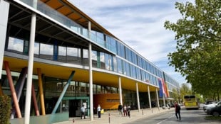Clara Milena Steiner Knapp 650 Mitarbeiter arbeiten im Verwaltungszentrum.