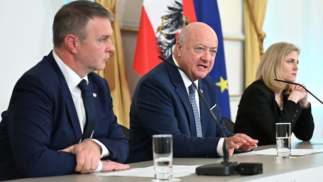 The ÖVP and SPÖ, in particular, are turning a deaf ear to questions about the Board of Trustees.