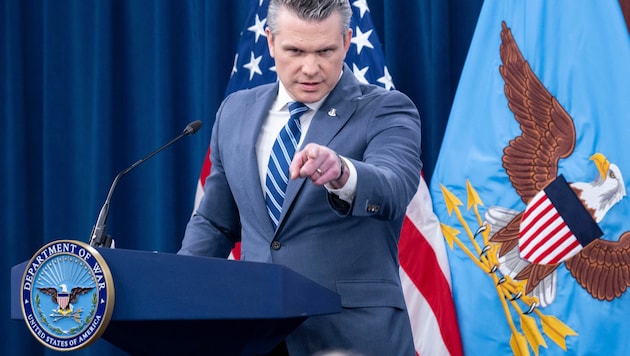 Kritische Nachfragen kommen beim Kriegsminister USA nicht so gut an ...