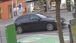 Die Polizei veröffentlichte Bilder, die den Tatwagen zeigen.