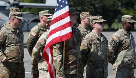 Diese Gruppe von US-Soldaten ist bereit für ihre Verlegung.