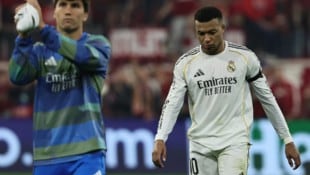 Für Kylian Mbappe (r.) und Co. endet die Saison wohl ohne Titel ...