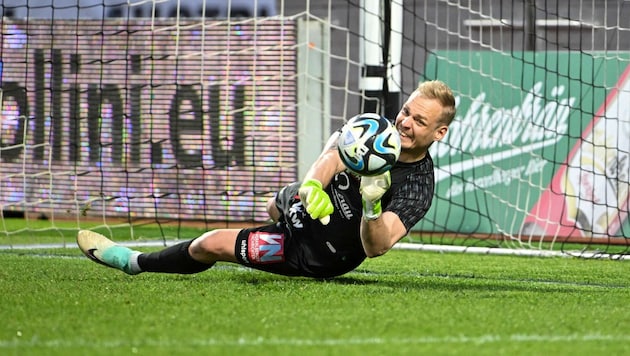 Austria-Goalie Domenik Schierl glaubt fest an den Aufstieg.