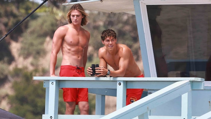 Luke Eisner und Noah Beck sollen vor allem die jungen Fans für den „Baywatch“-Reboot begeistern.