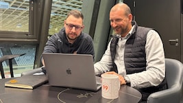 99ers-Sportchef Philipp Pinter (re.) mit „Director of Hockey“ Ben Grundauer