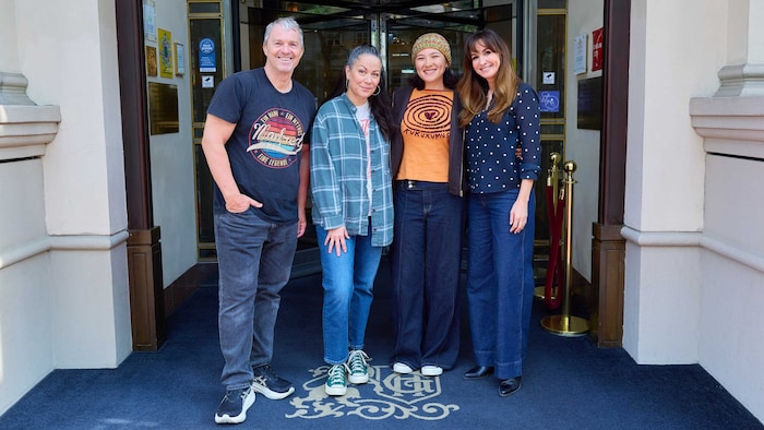 Im Grand Hotel fühlen sich Shannon Lee und Tochter Wren Keasler pudelwohl.