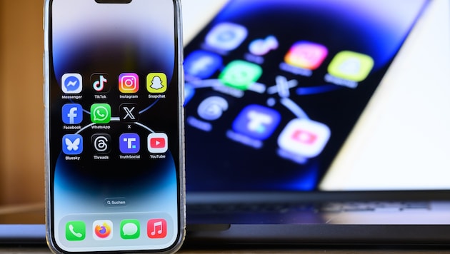 Was passiert eigentlich mit unseren Postings auf Facebook, Instagram und Co.?