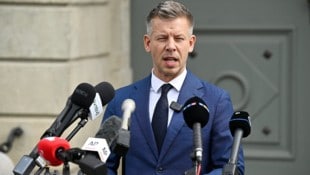 Péter Magyar hat Viktor Orbán von der Macht verjagt. In wenigen Wochen wird er mit einer ...