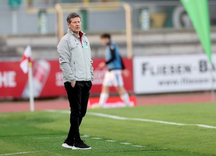 Coach Andy Heraf konnte mit dem Spiel beim KSV nicht zufrieden sein.