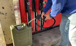 Super-Benzin und Diesel sind noch immer deutlich teurer als vor dem Iran-Krieg.