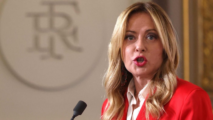 Die italienische Regierungschefin Georgia Meloni will die Grenzkontrollen vorerst nicht ...