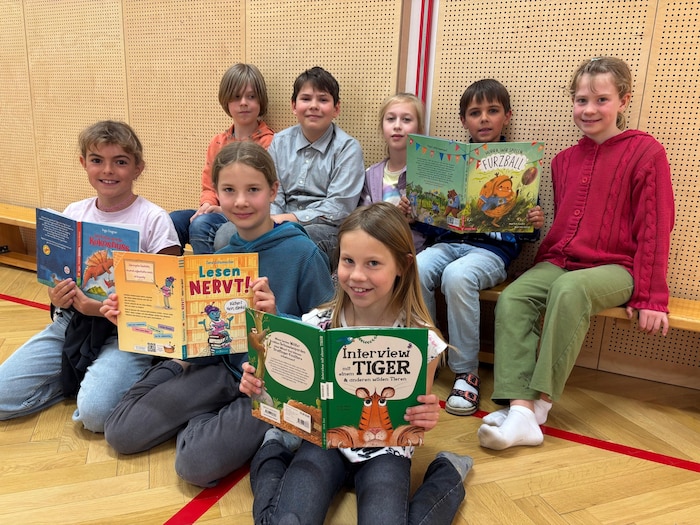 Auch die Schülerinnen und Schüler der Volks- schule Finkenstein sind richtige Lesefüchse.
