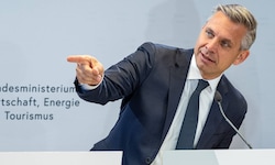 Mit Spannung wird Wirtschaftsminister Wolfgang Hattmannsdorfer im U-Ausschuss erwartet.
