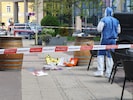 Mitten im Markttreiben kam es direkt vor einer Restaurantkoje zu dem folgenschweren Angriff.
