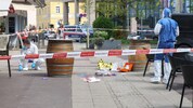 Mitten im Markttreiben kam es direkt vor einer Restaurantkoje zu dem folgenschweren Angriff.