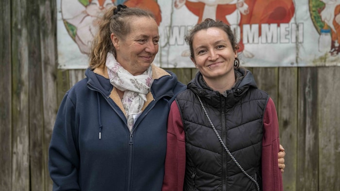 Monika Großmann, die den Verein gegründet hat, mit ihrer Tochter und Nachfolgerin Daniela