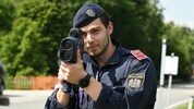 Allein zu Pfingsten „kassierte“ die Polizei sechs Fahrzeuge von Rasern ein. (Symbolbild)