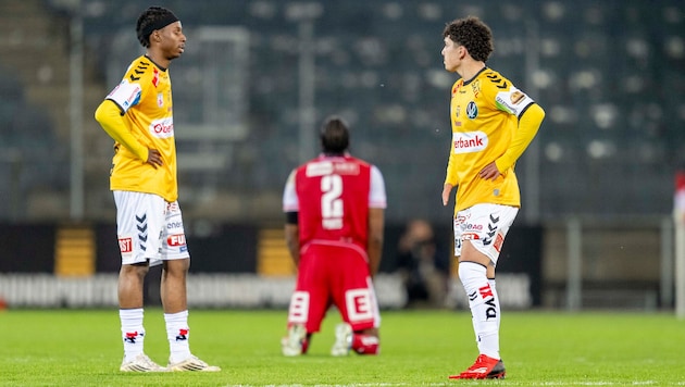 Nur mit viel Glück holten Donovan Pines (M.) und seine GAK-Kumpels einen Punkt gegen Ried.